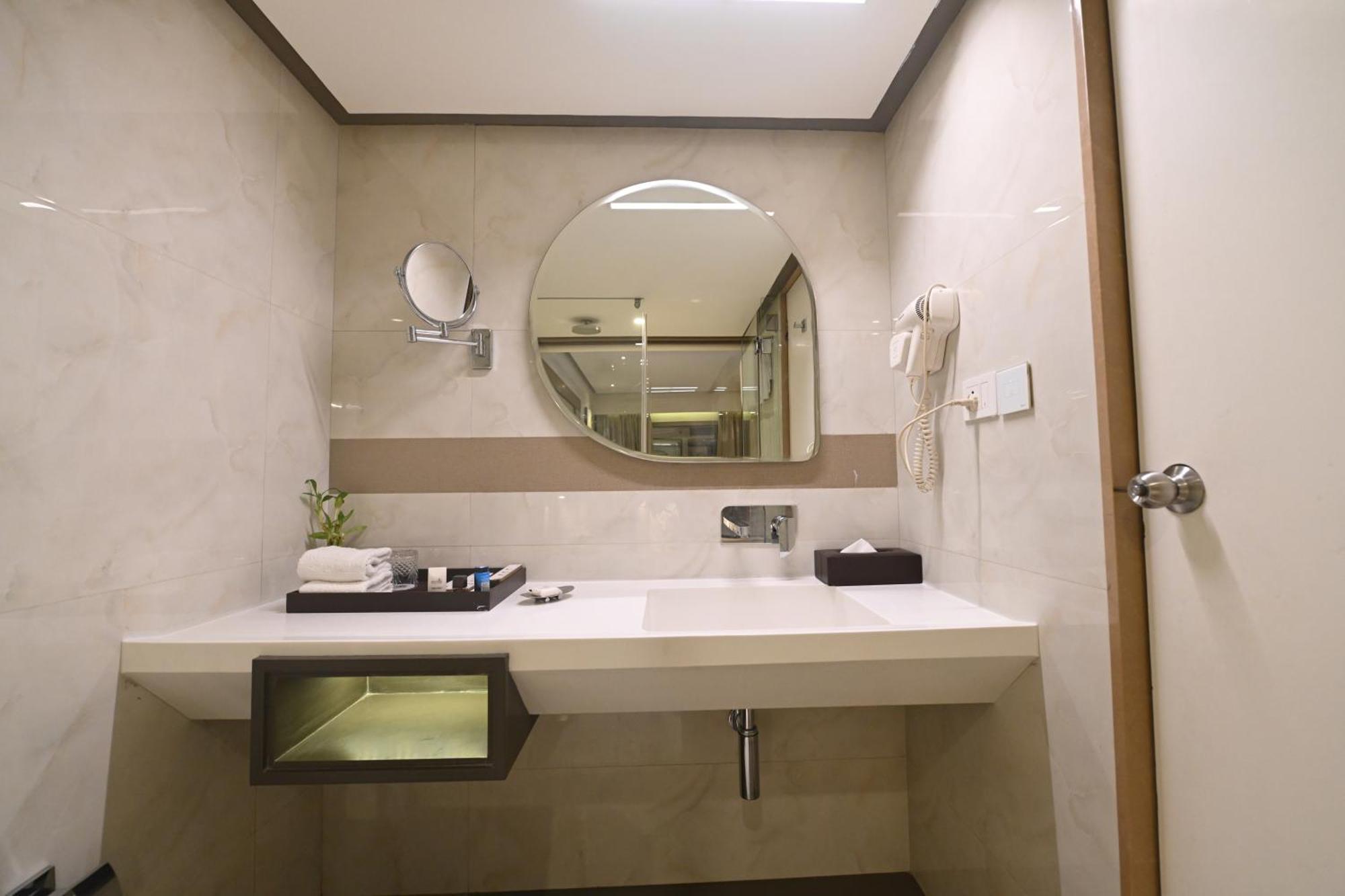Sayaji Hotel 5*